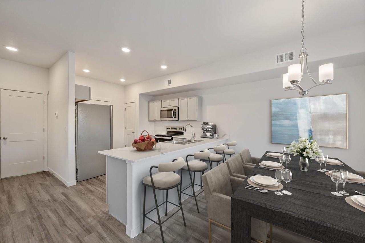 1625 Elsie Jean Trl - Photo 3 of 19