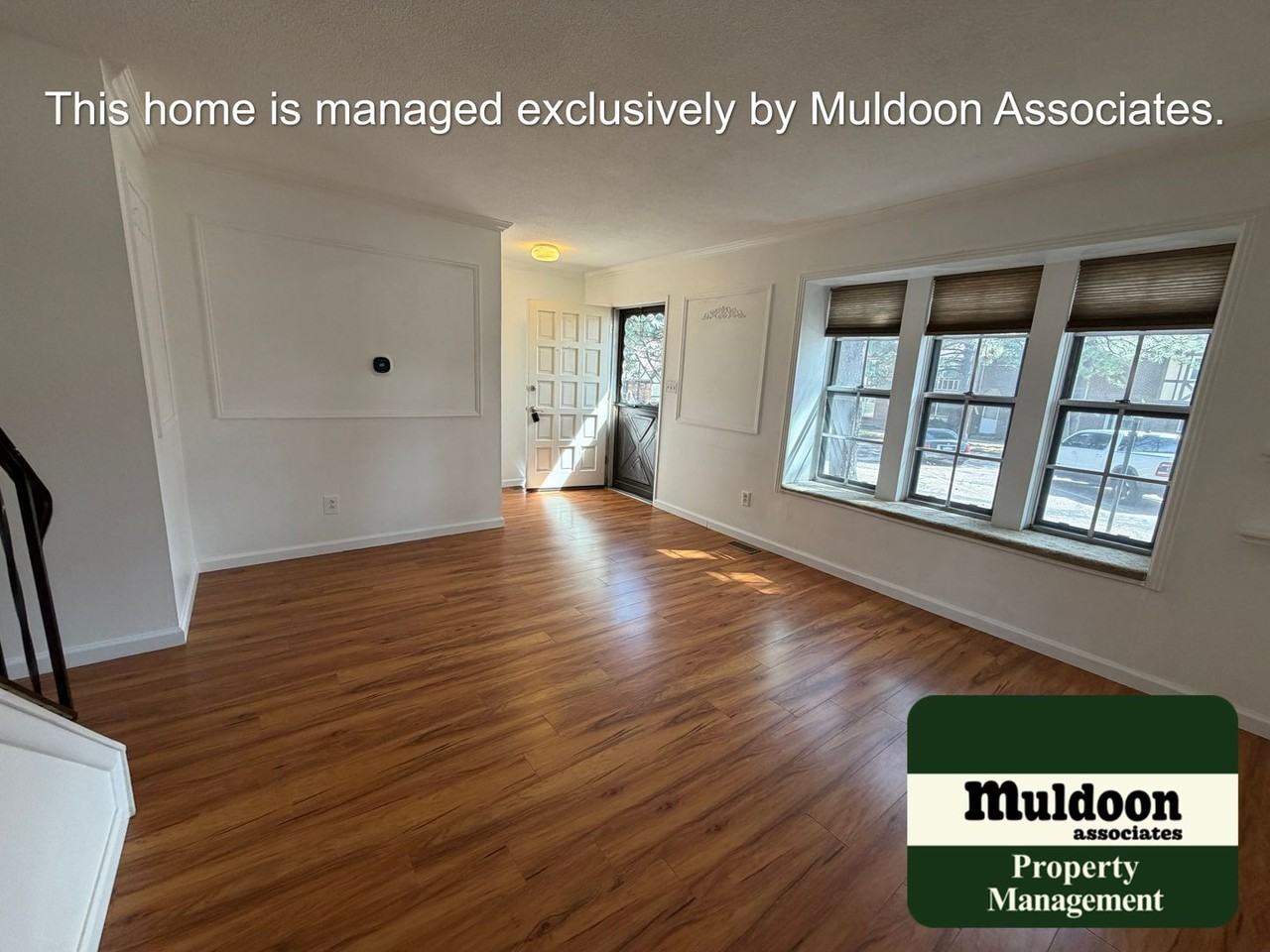 1923 N Academy Blvd - Photo 4 of 31