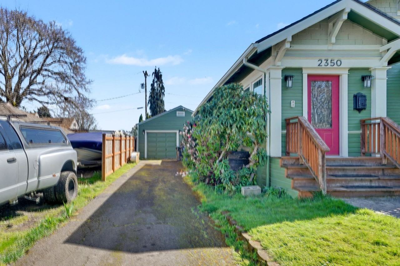 2350 Cottage St Se - Photo 3 of 50