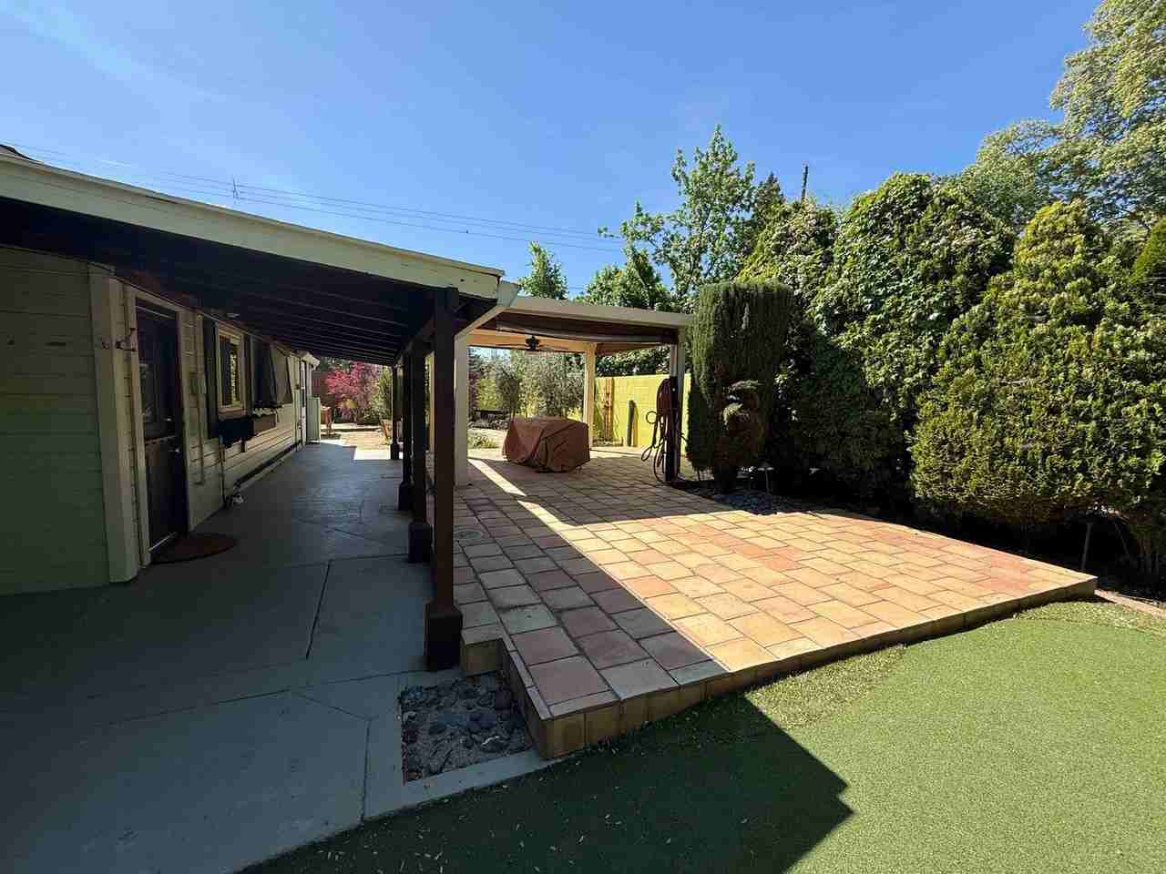 1812 Wentworth Ave - Photo 5 of 38