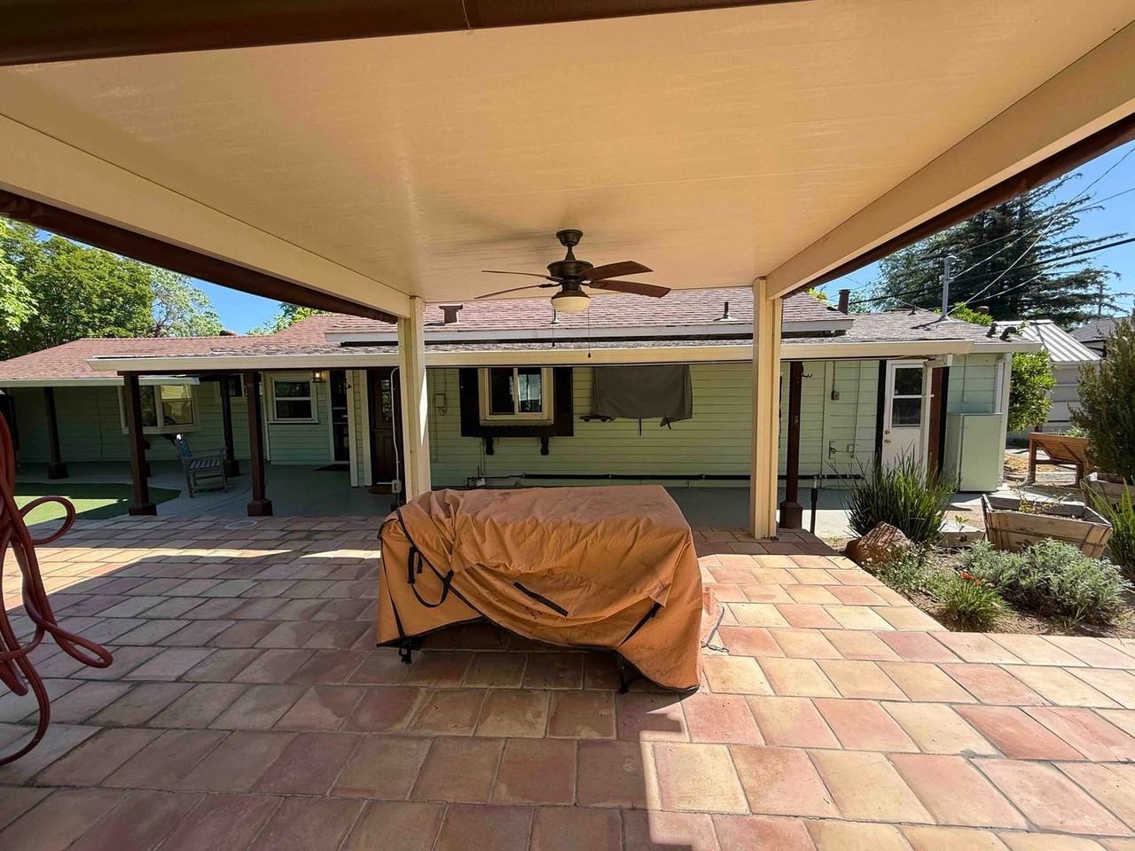 1812 Wentworth Ave - Photo 6 of 38