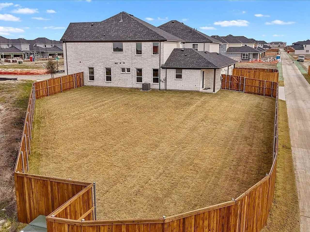 11503 Empress Dr - Photo 2 of 24