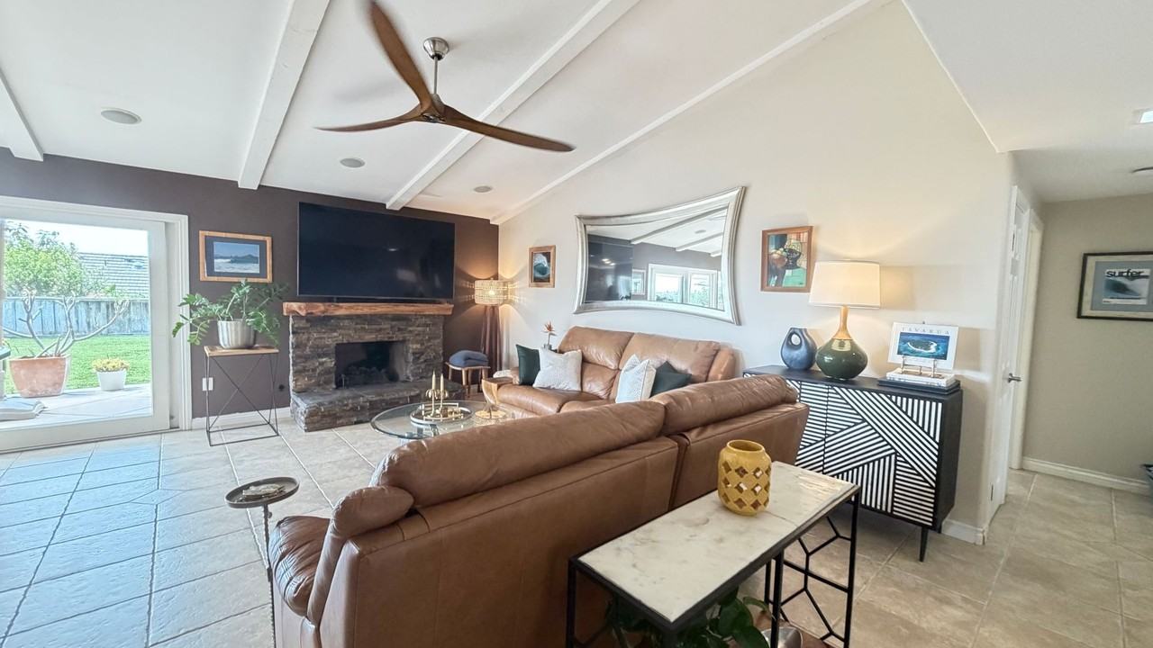 7029 Fern Pl - Photo 5 of 42