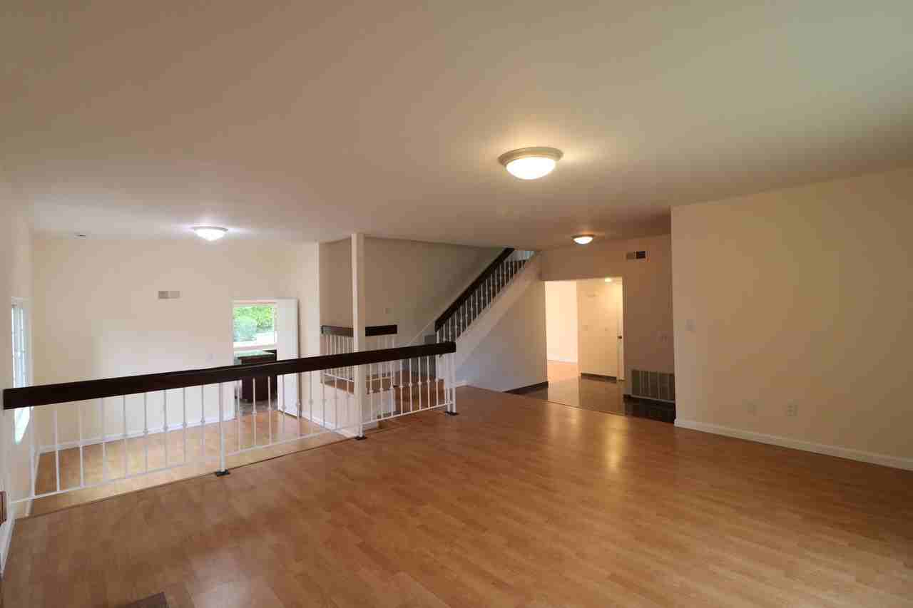 9939 Glade Ave - Photo 5 of 50