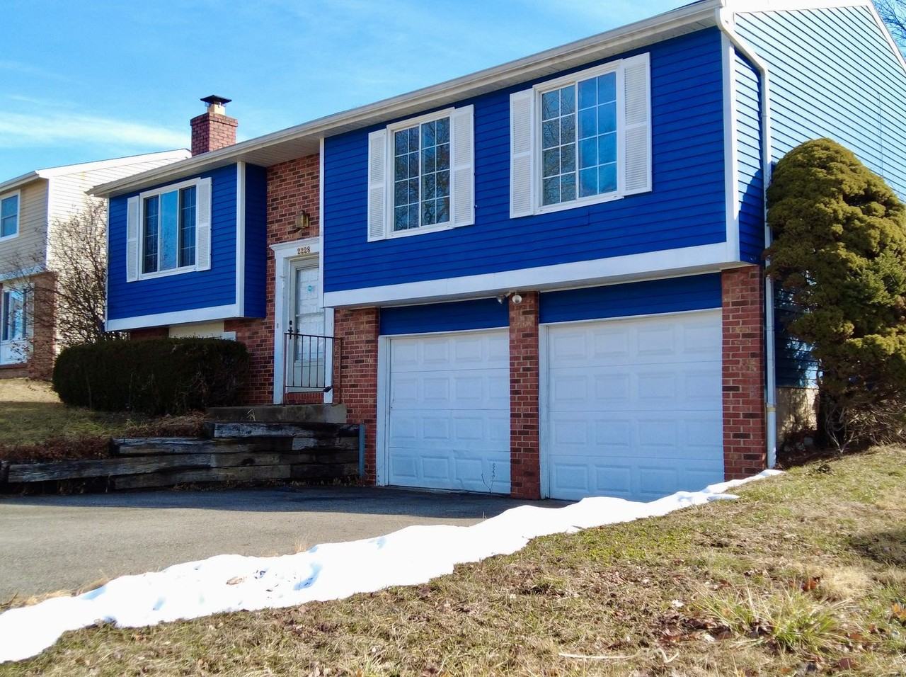 2228 Belltree Dr - Photo 2 of 30