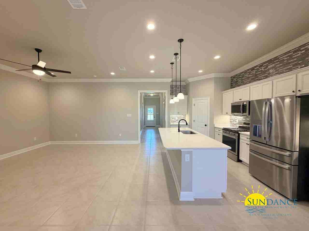 215 Hydrangea Blvd - Photo 4 of 36