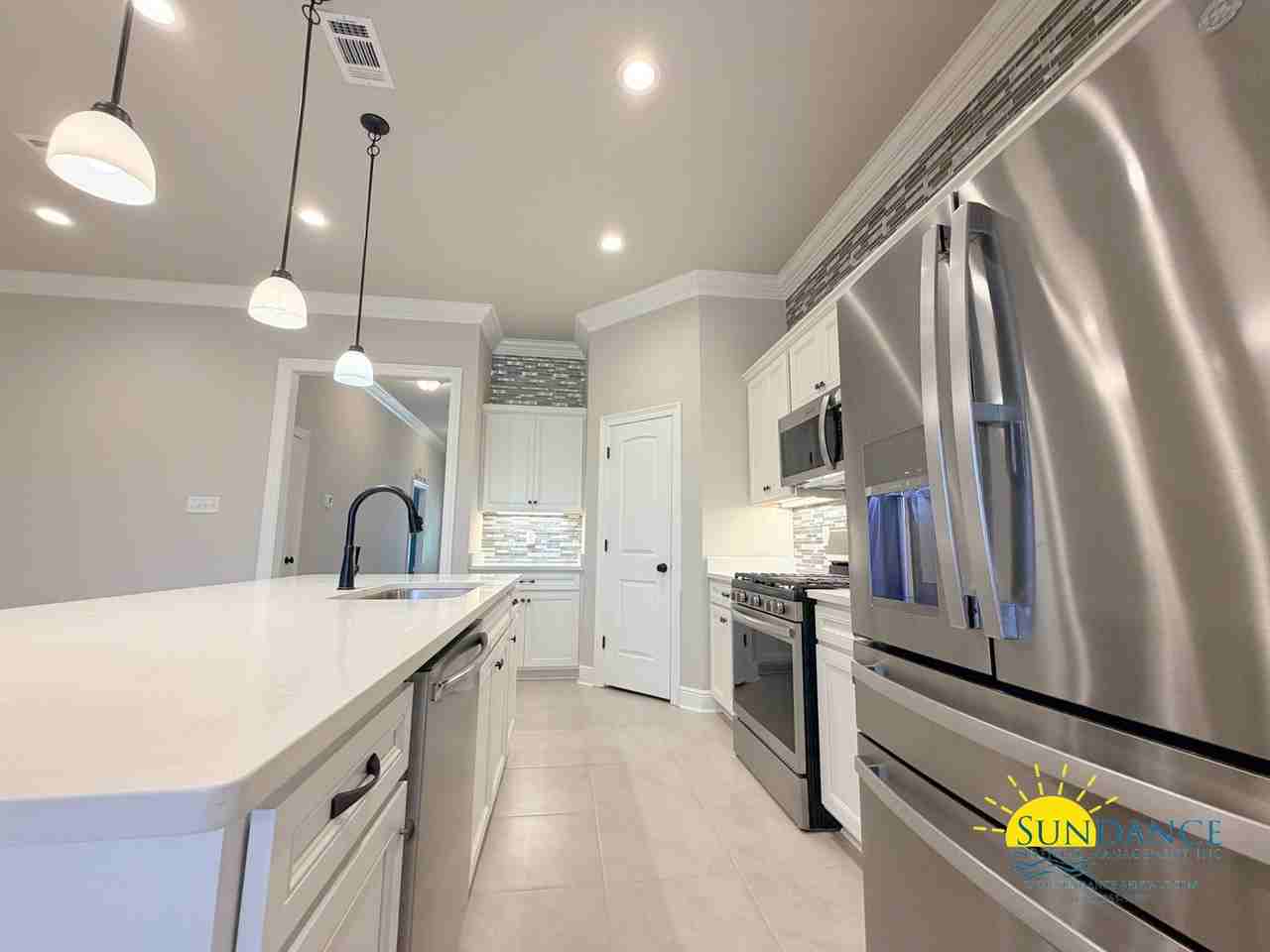 215 Hydrangea Blvd - Photo 6 of 36