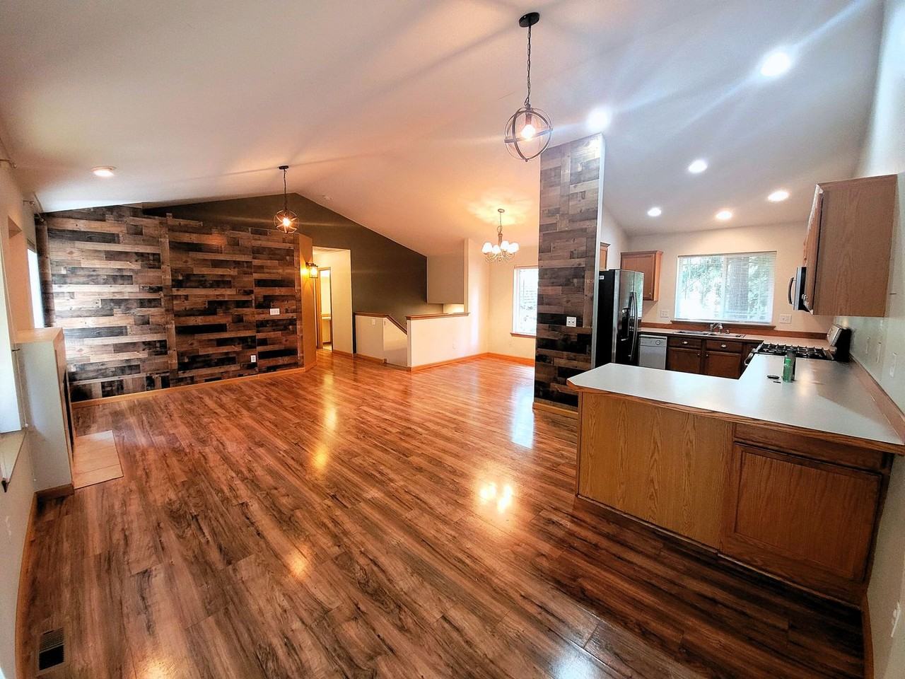 119 Windward Dr - Photo 5 of 34