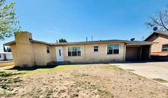 221 E Albertson Dr - Photo 1 of 1