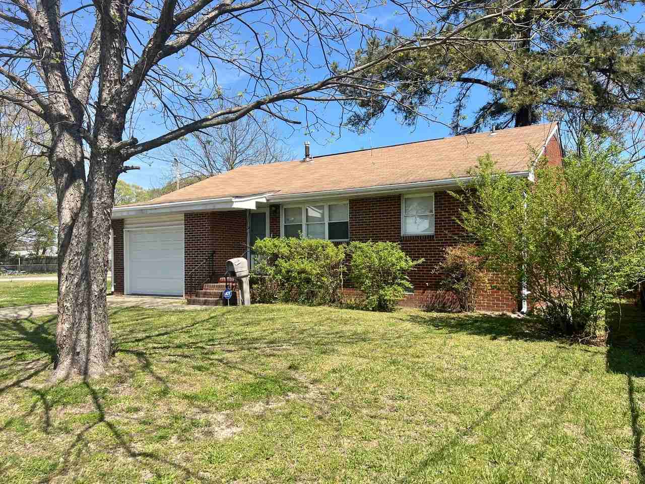 718 Powhatan Pkwy - Photo 2 of 21