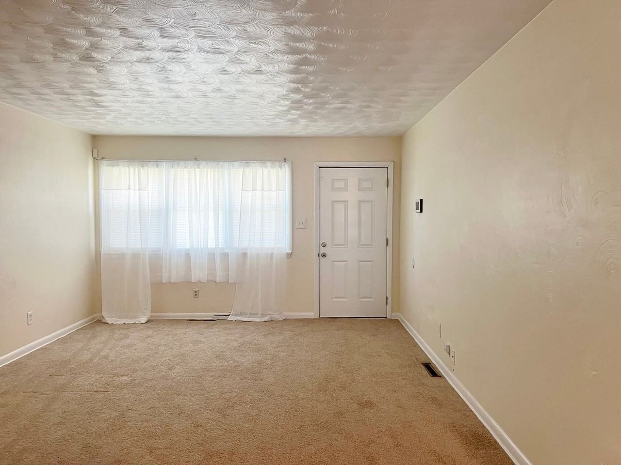 718 Powhatan Pkwy - Photo 4 of 21