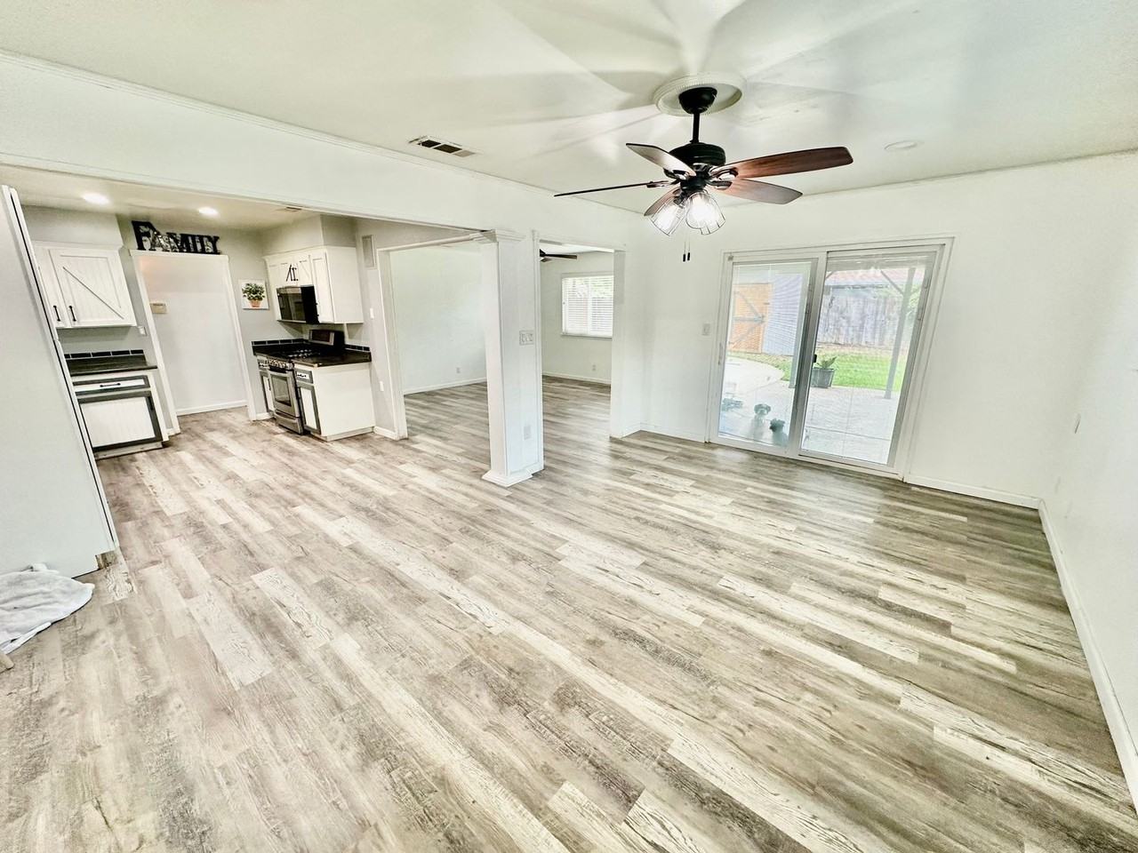 3058 W San Gabriel Ave - Photo 5 of 22