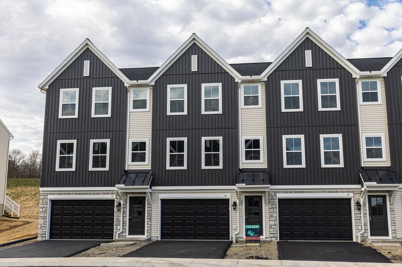 16 Meredith Way - Photo 2 of 24