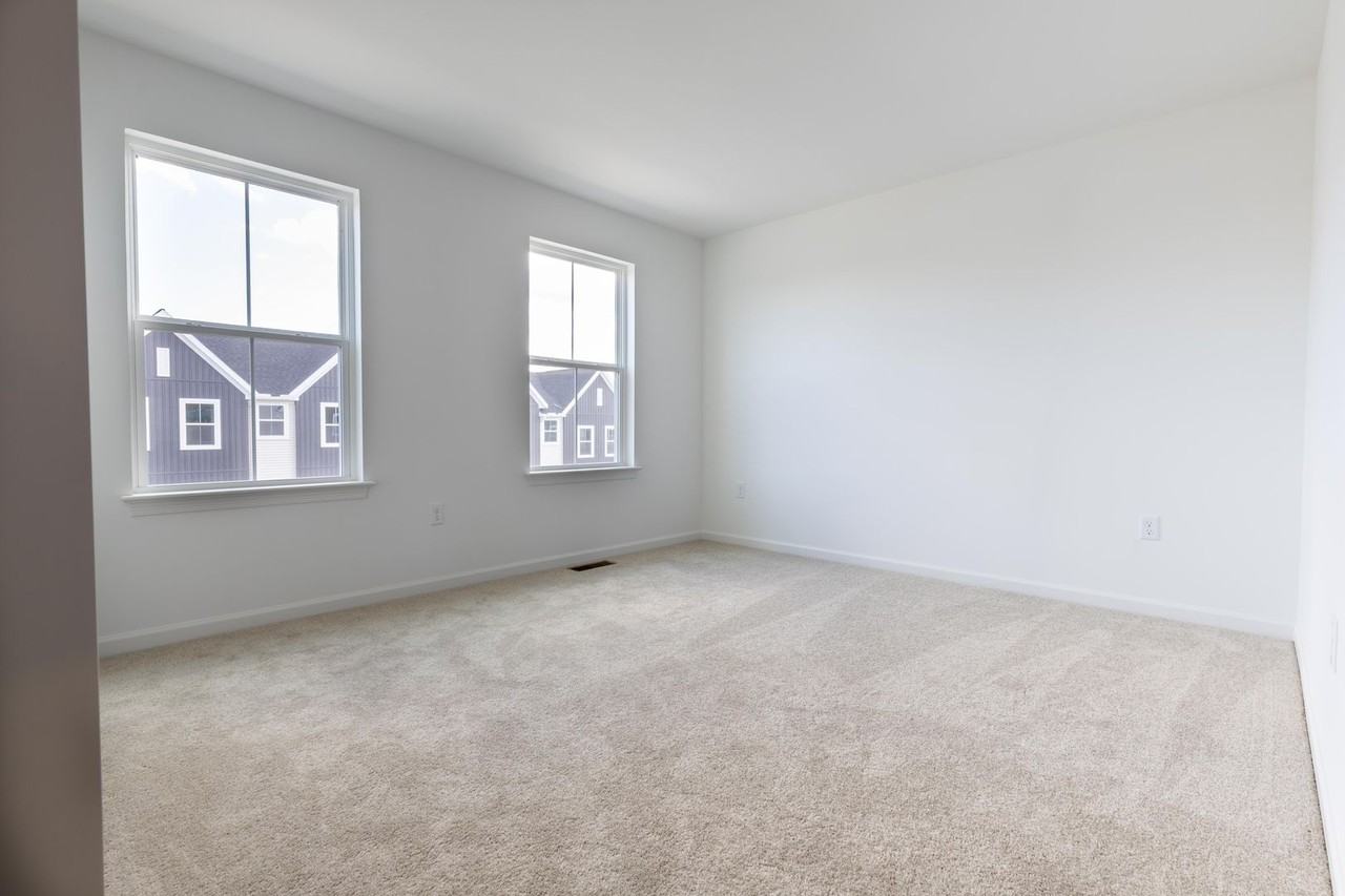 16 Meredith Way - Photo 7 of 24