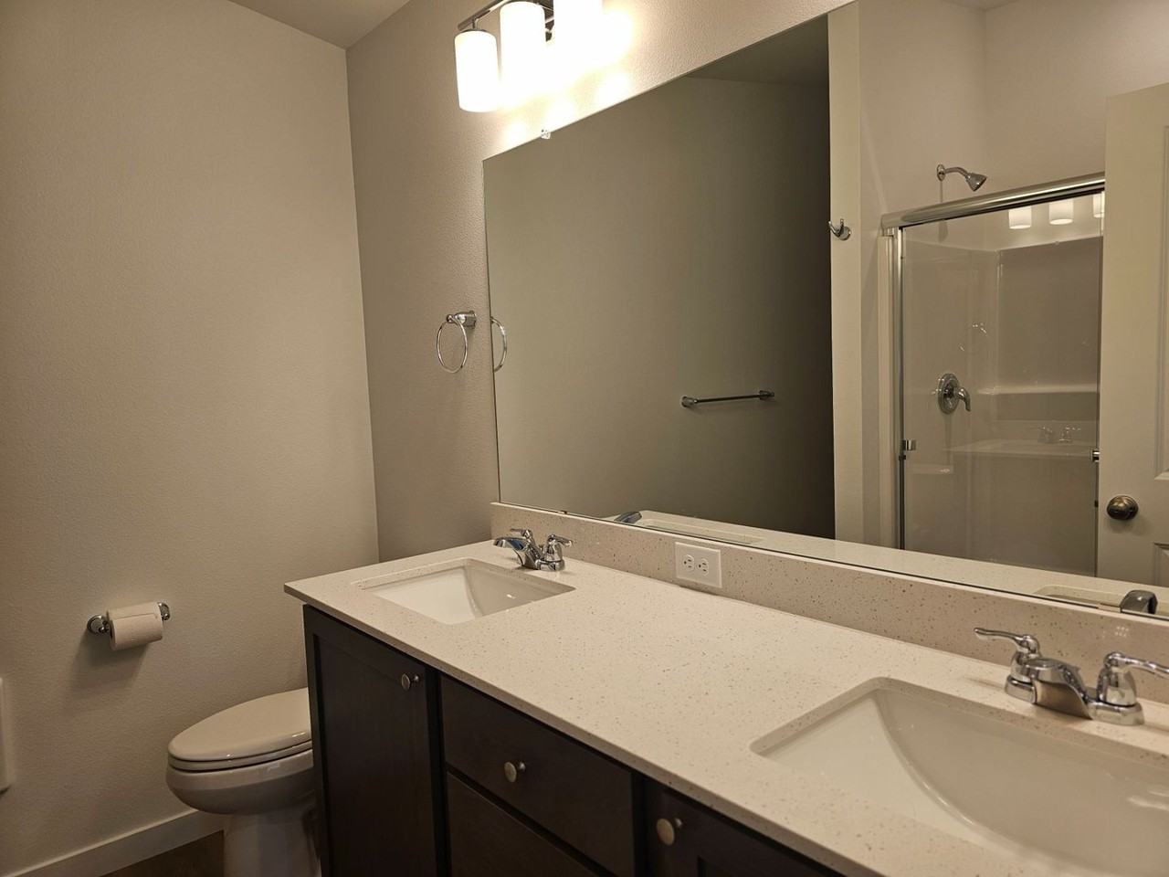 621 Ne Arnold Rd - Photo 7 of 9