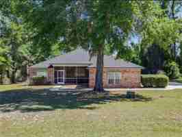 featured image of 720 Nw Zack Dr