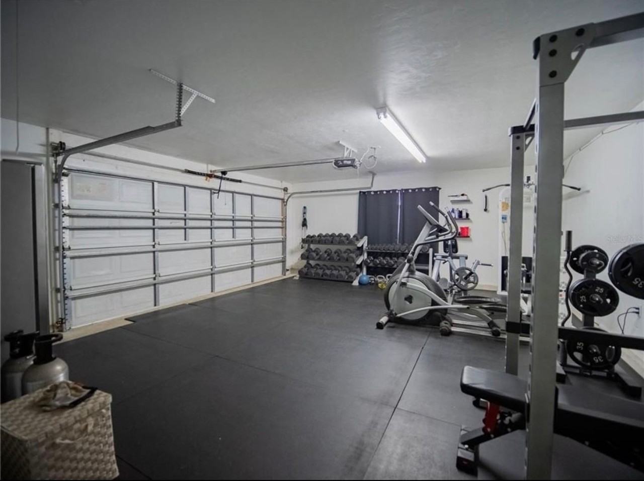 720 Nw Zack Dr - Photo 3 of 50