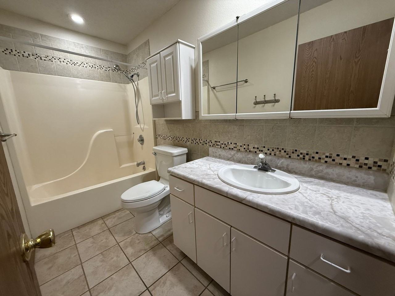 The Birches - Photo 7 of 13