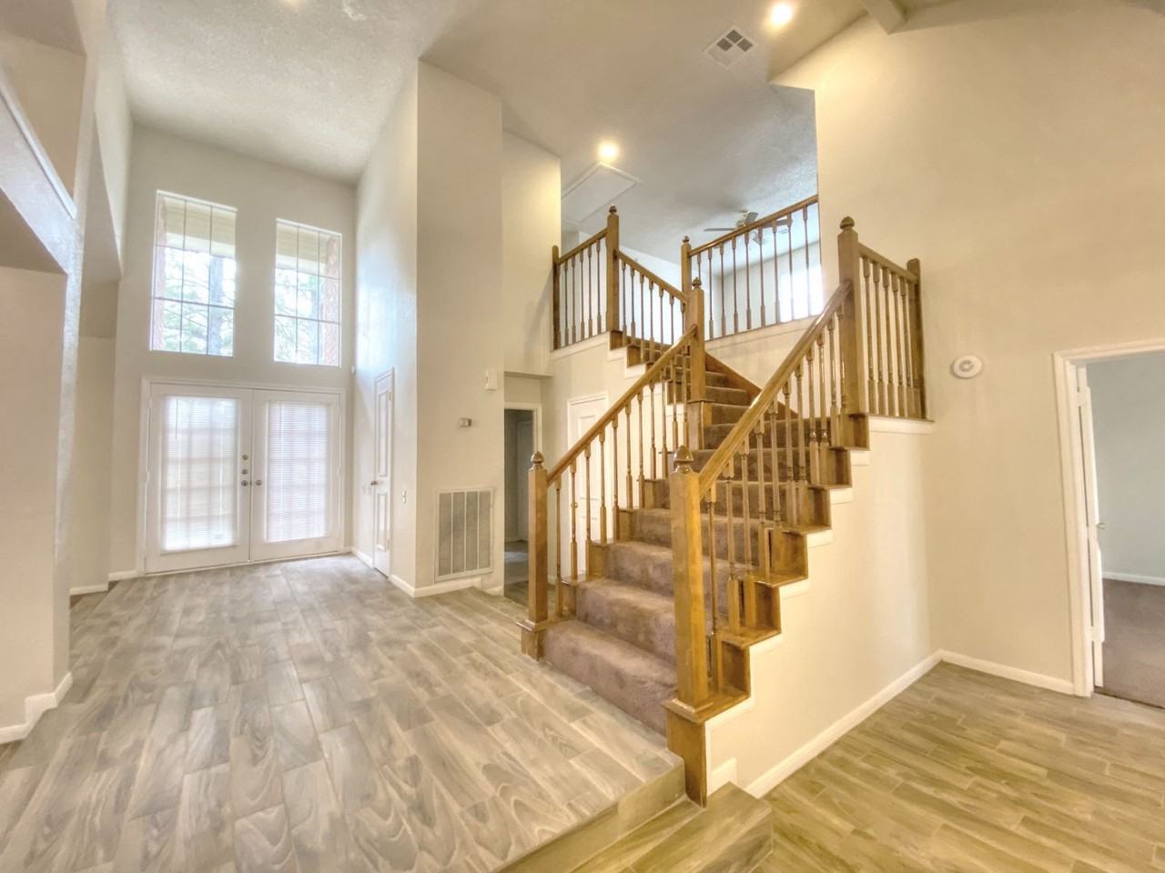 14818 Chetland Place Dr - Photo 2 of 21