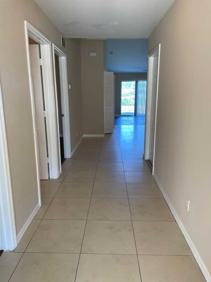 205 Hightower Ave S - Photo 2 of 15