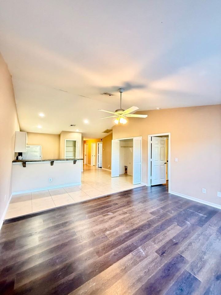 205 Hightower Ave S - Photo 6 of 15