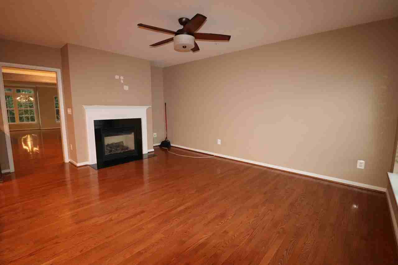 4635 Battenburg Ln - Photo 6 of 20