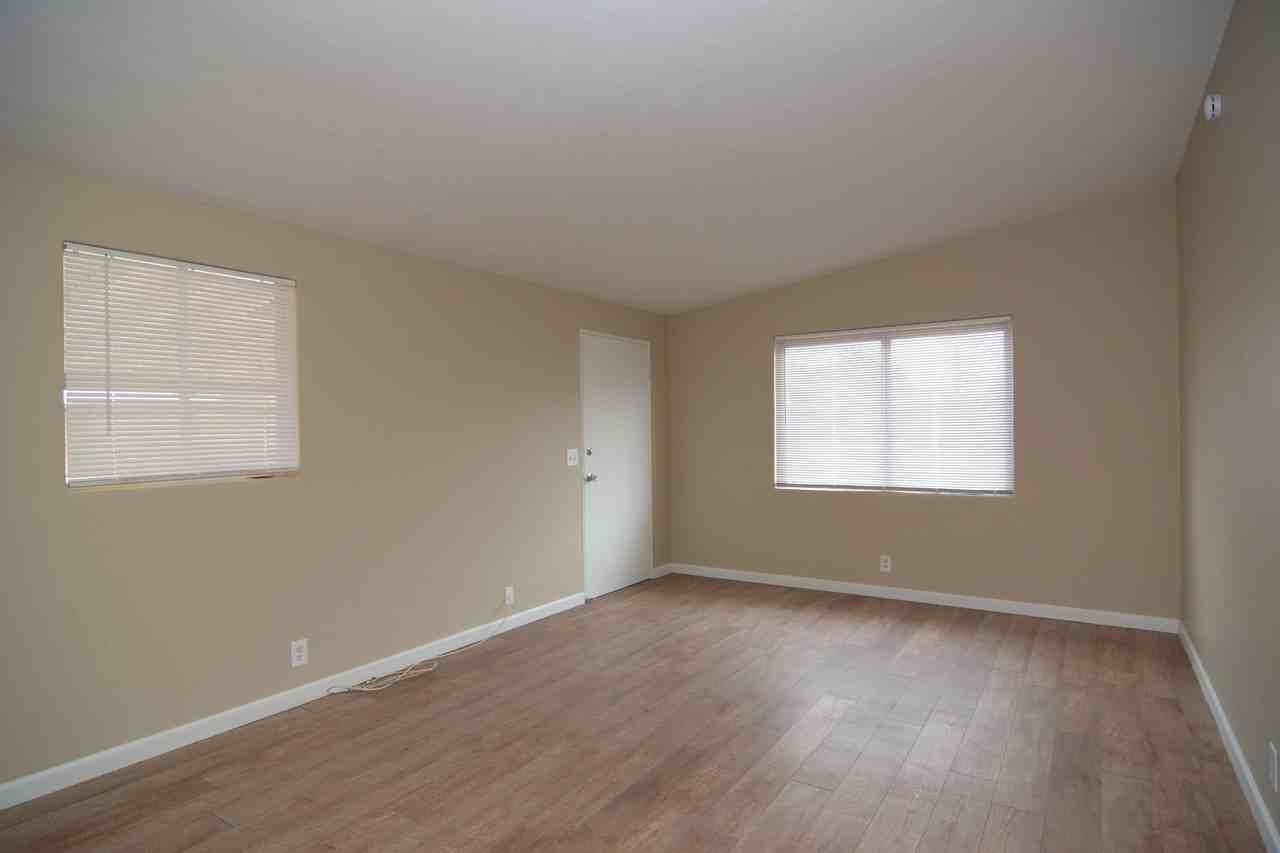 2761 N Haskell Dr - Photo 3 of 14