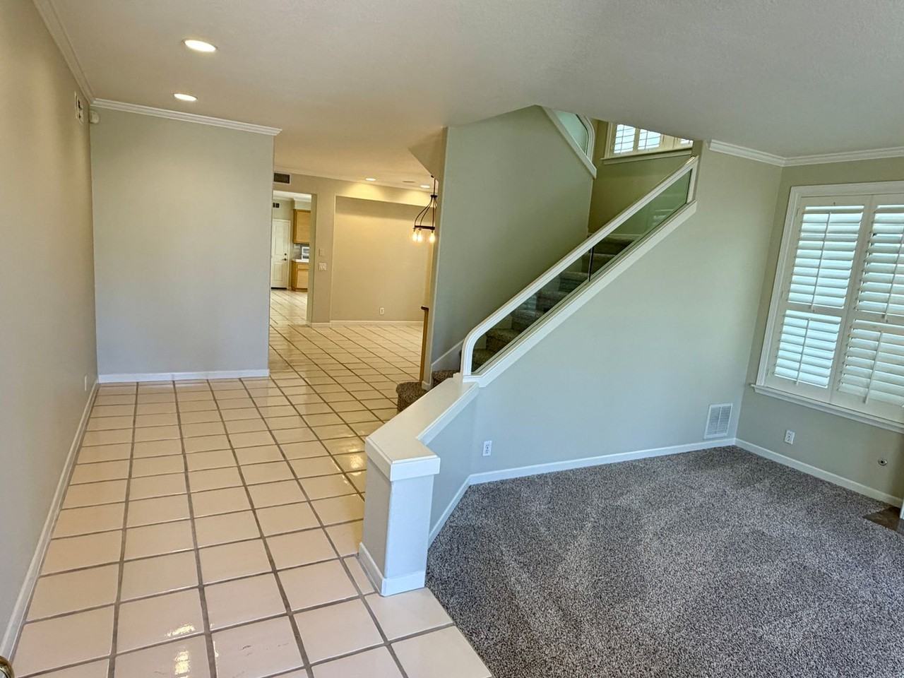 606 22nd St - Photo 7 of 46