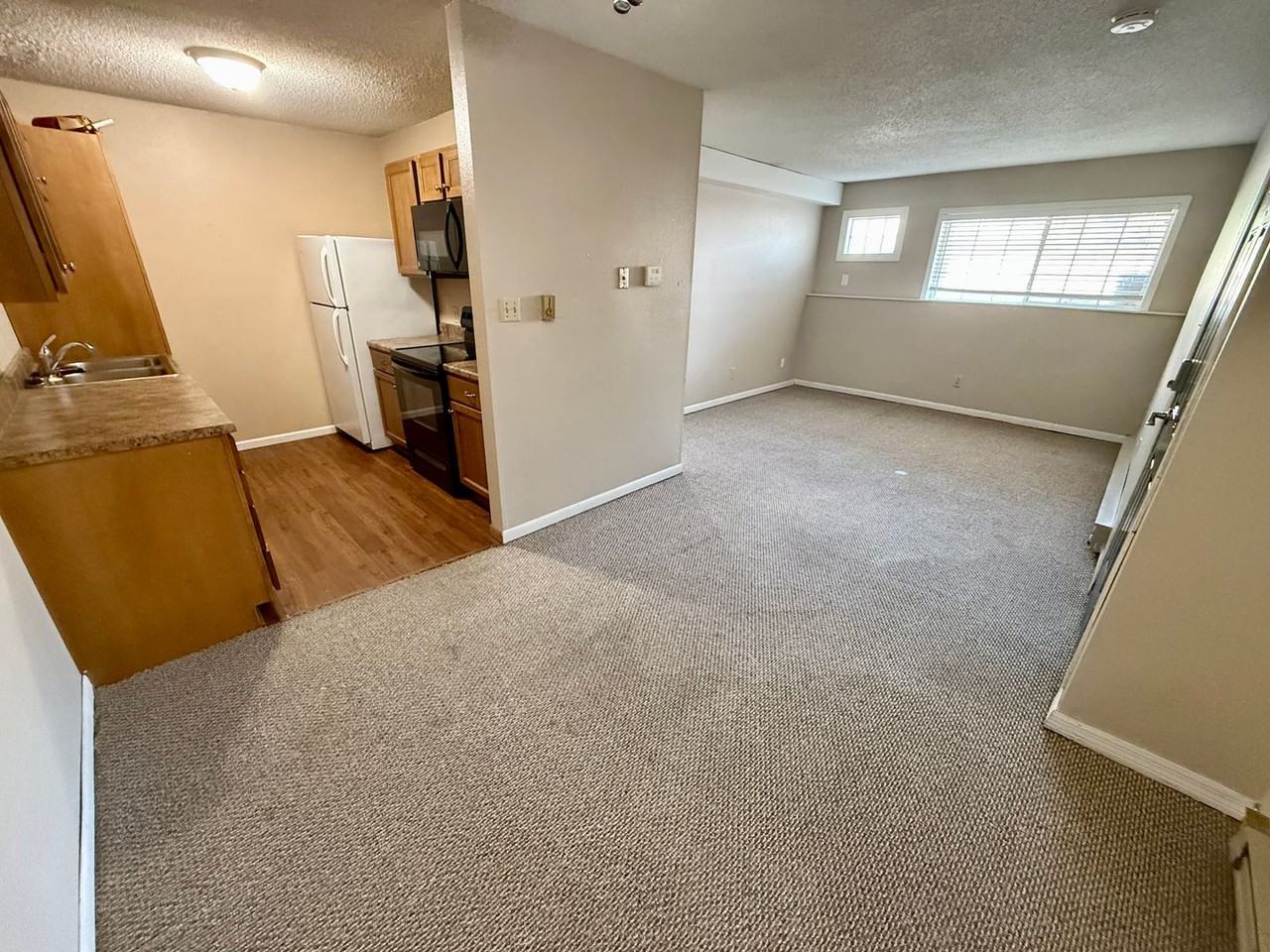 Towerview Apartments - Photo 3 of 21