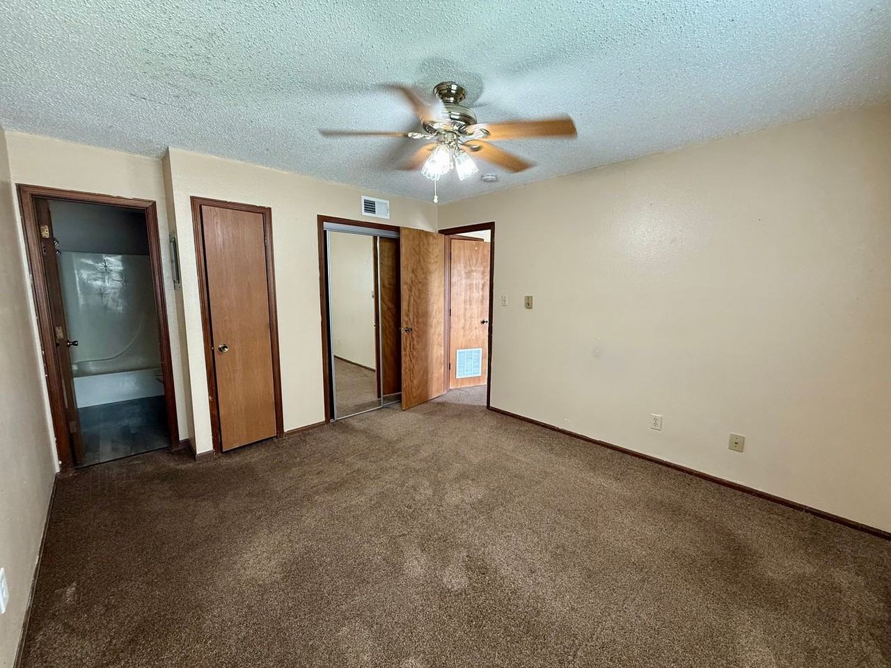 Towerview Apartments - Photo 6 of 11