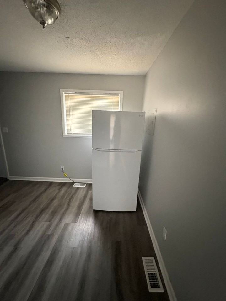 1019 Arrowhead Rdg - Photo 5 of 11