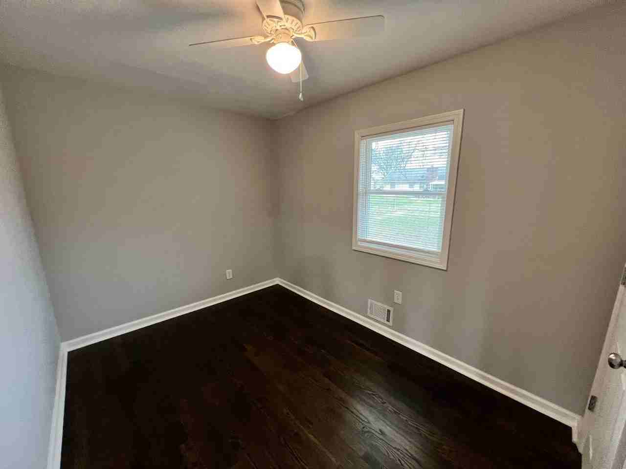 5208 Harvard Ave - Photo 6 of 13