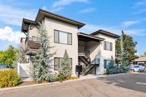 featured image of 174 S Kestrel Pl