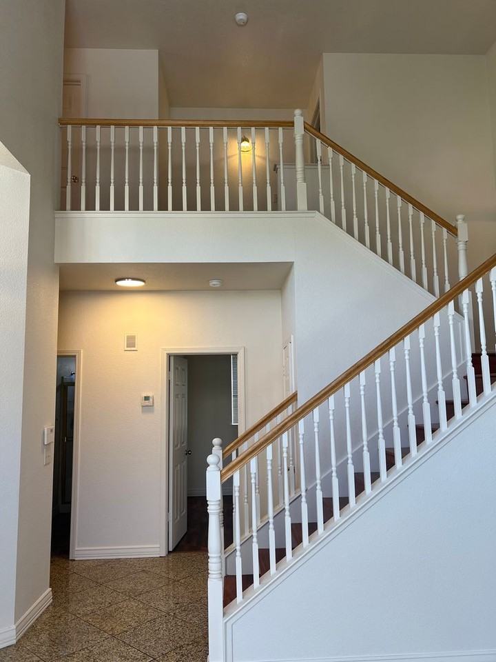 5864 Murrell St - Photo 3 of 26