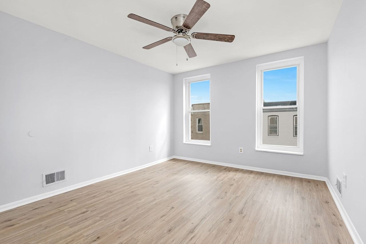 502 N Glover St - Photo 6 of 21