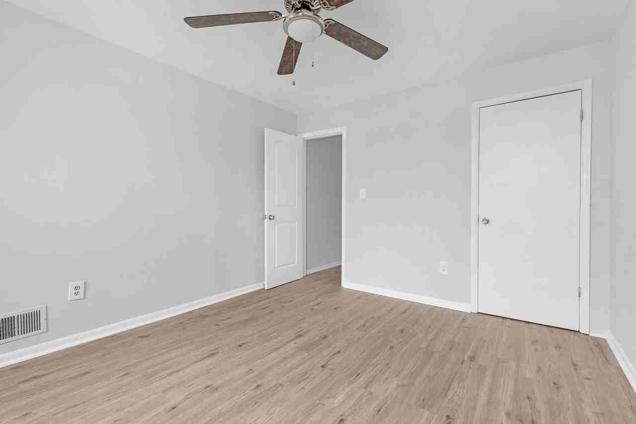 502 N Glover St - Photo 7 of 21