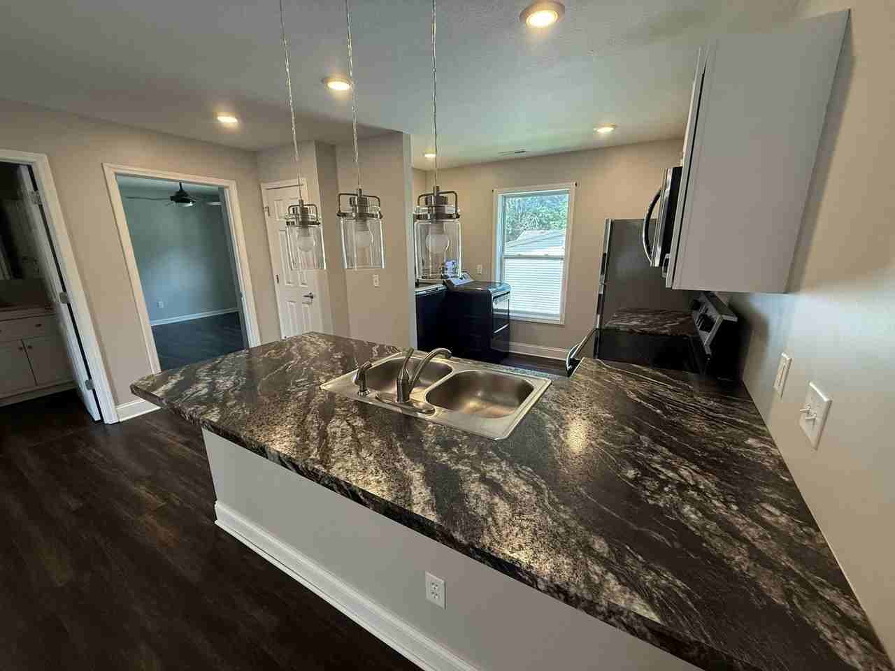 Sun Valley Six - Photo 3 of 9