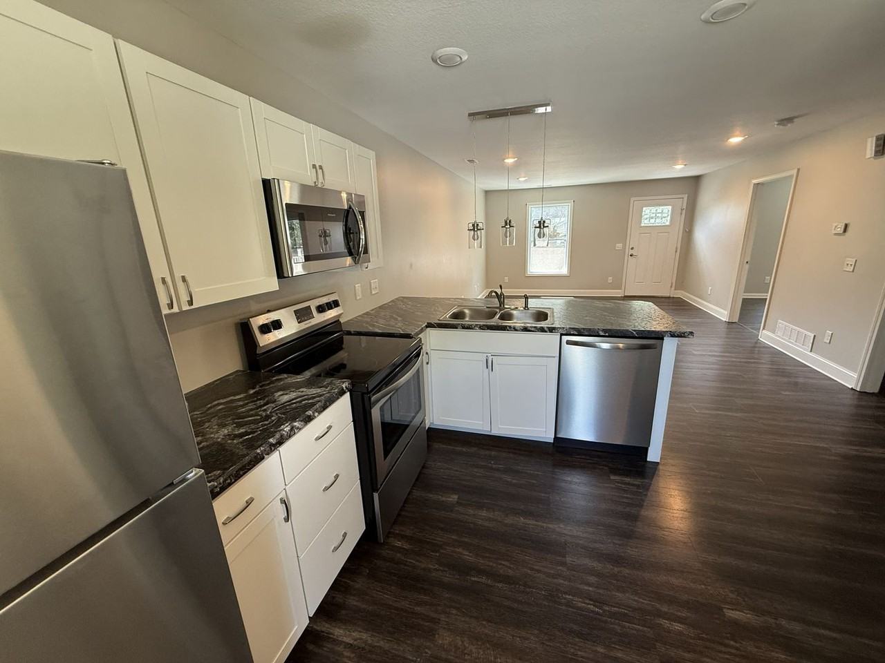 Sun Valley Six - Photo 7 of 9