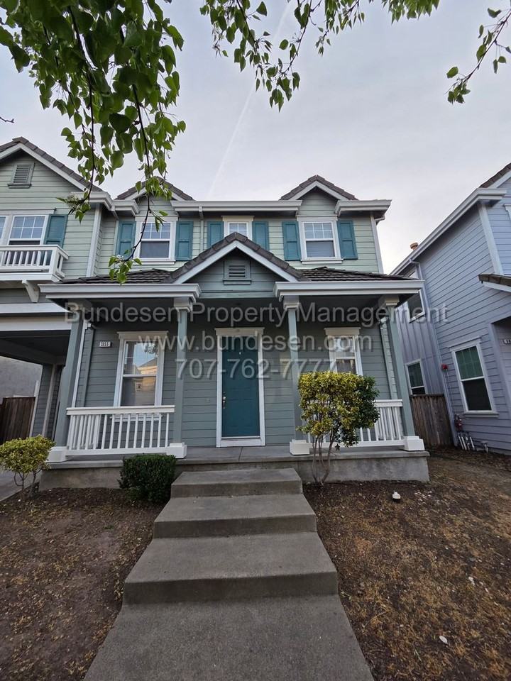 3855 Louis Krohn Dr - Photo 2 of 28