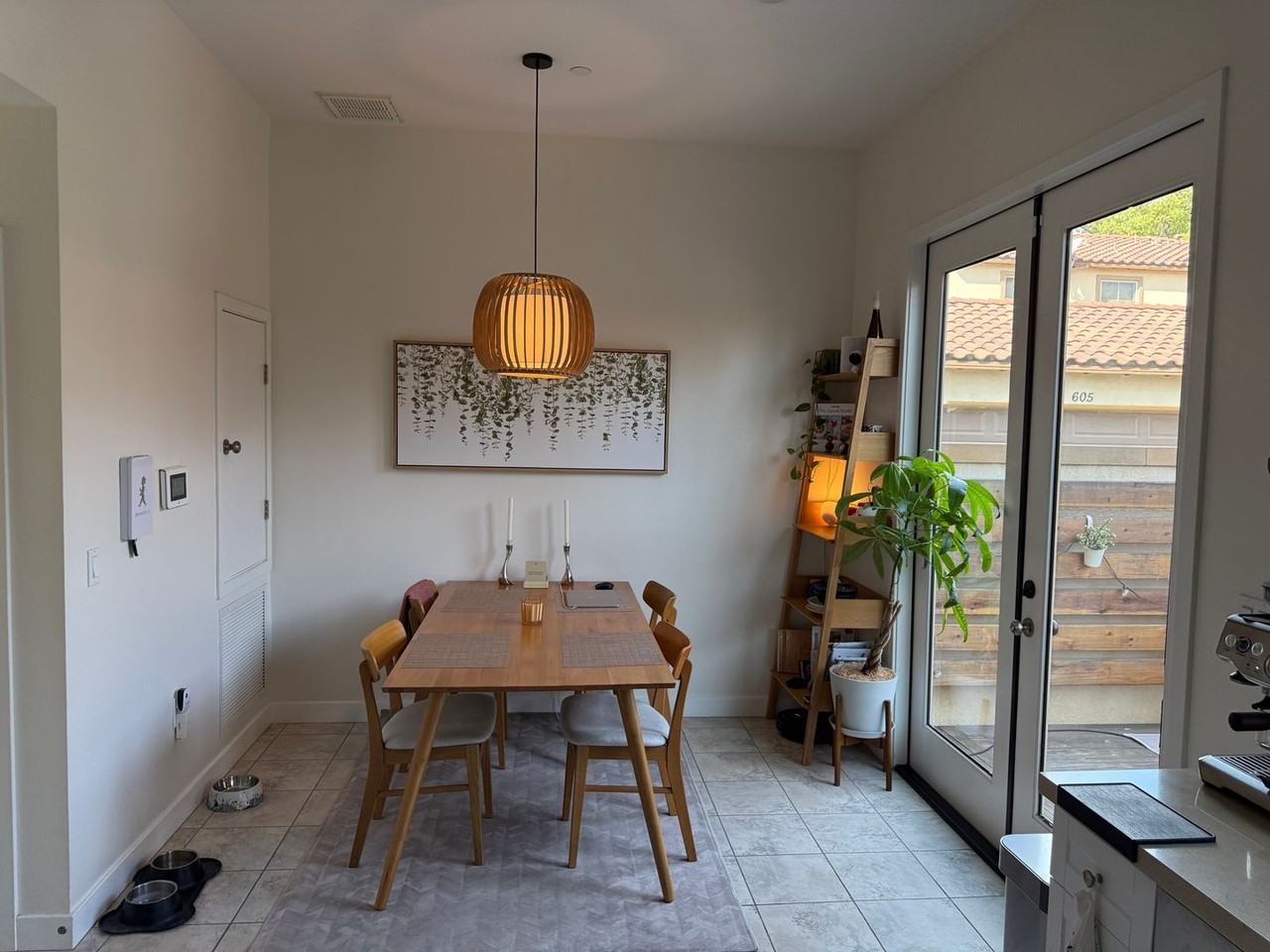 909 Brown St - Photo 7 of 15