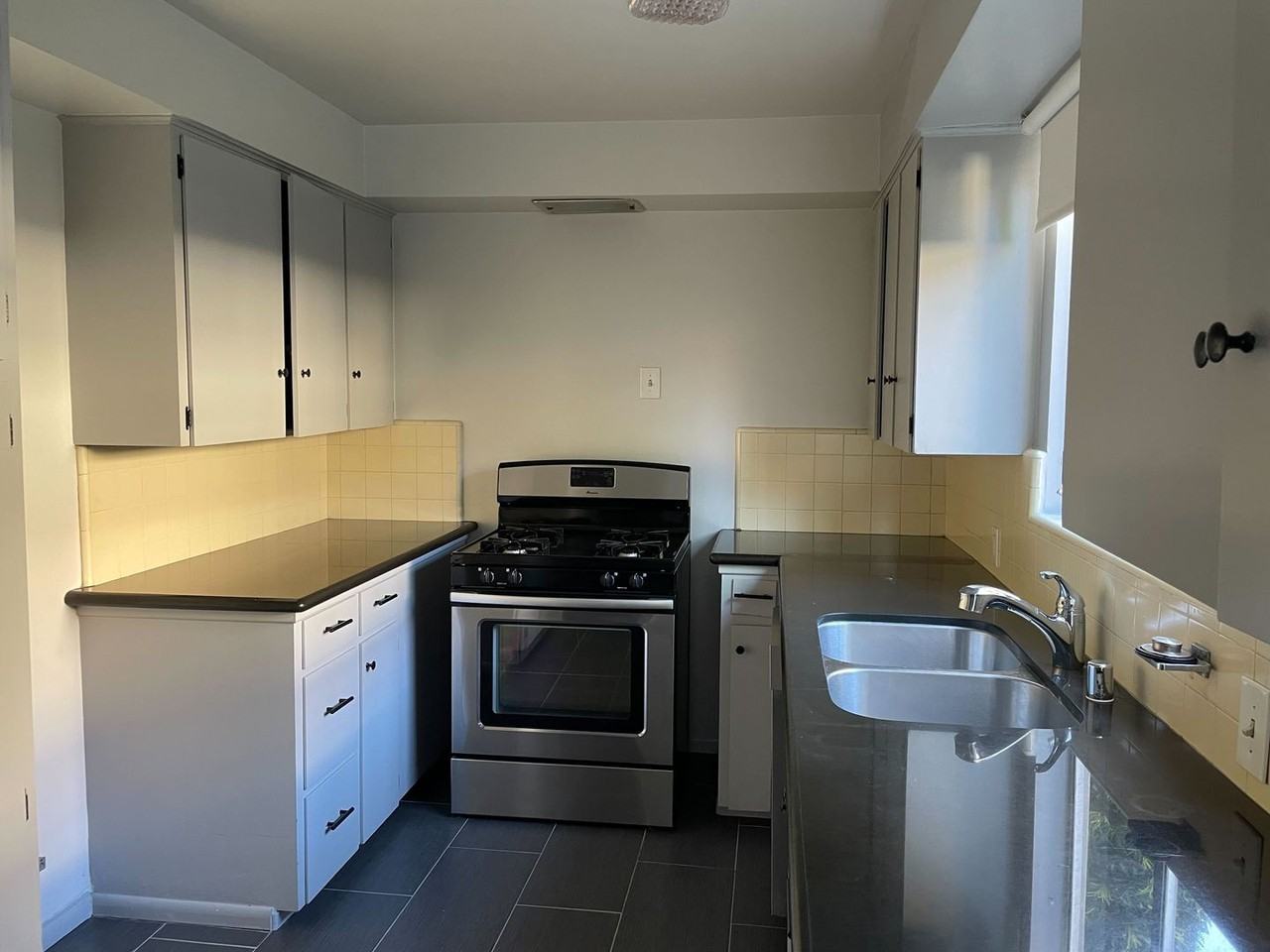 295 W California Blvd - Photo 7 of 16