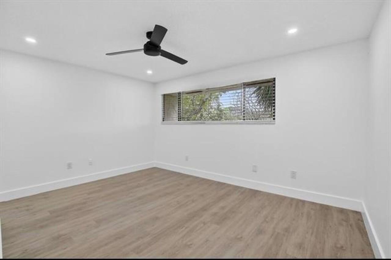 373 373 SW 94th Terrace Ter th  373 - Photo 2 of 10