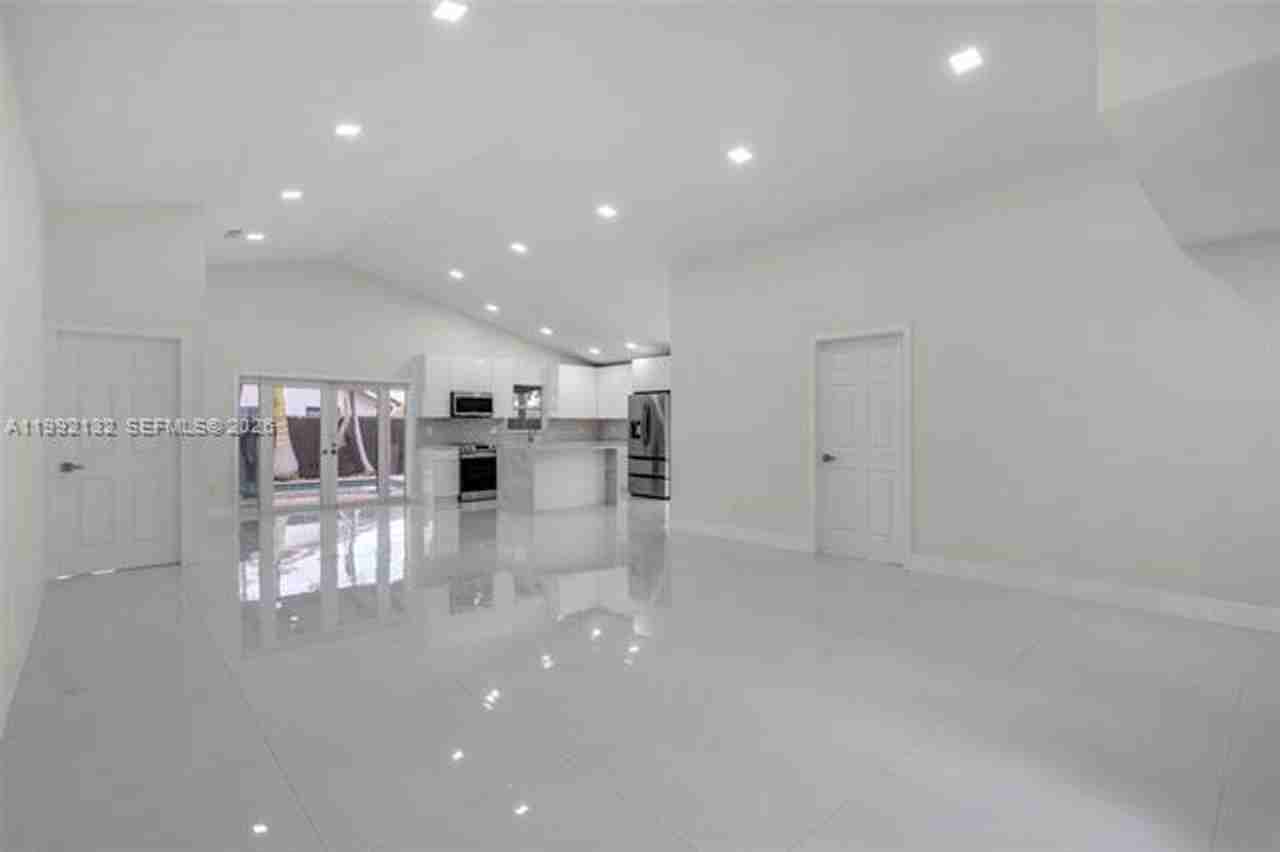 803 Nw 133rd Ct #803 - Photo 6 of 42