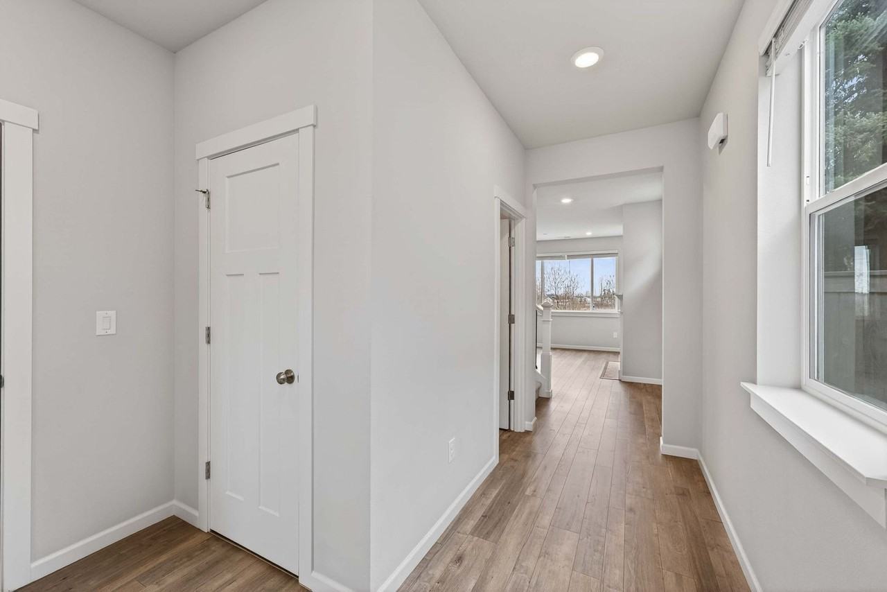 6439 N 87th Ct - Photo 6 of 50