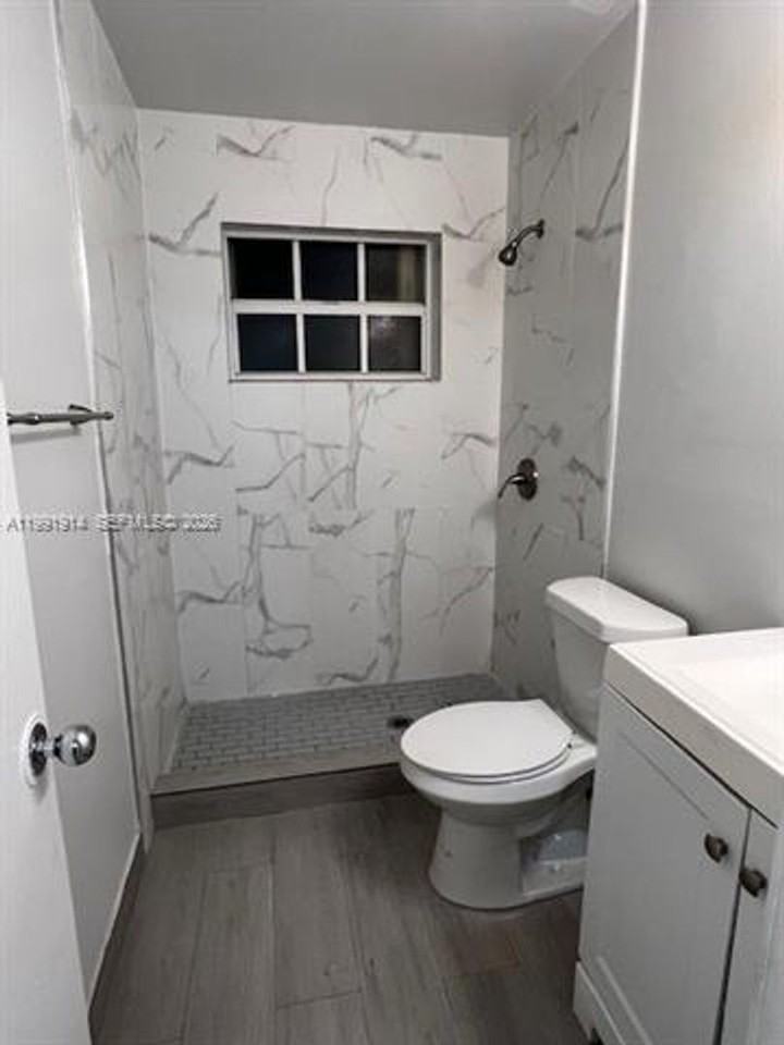 5580 Nw 3rd St #5580 - Photo 7 of 11