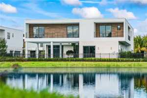 featured image of 16680 Botaniko Dr N #16680