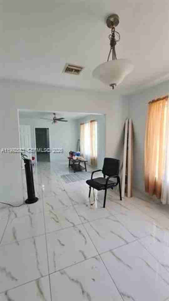 6130 Sw 64th Ave #6130 - Photo 7 of 34