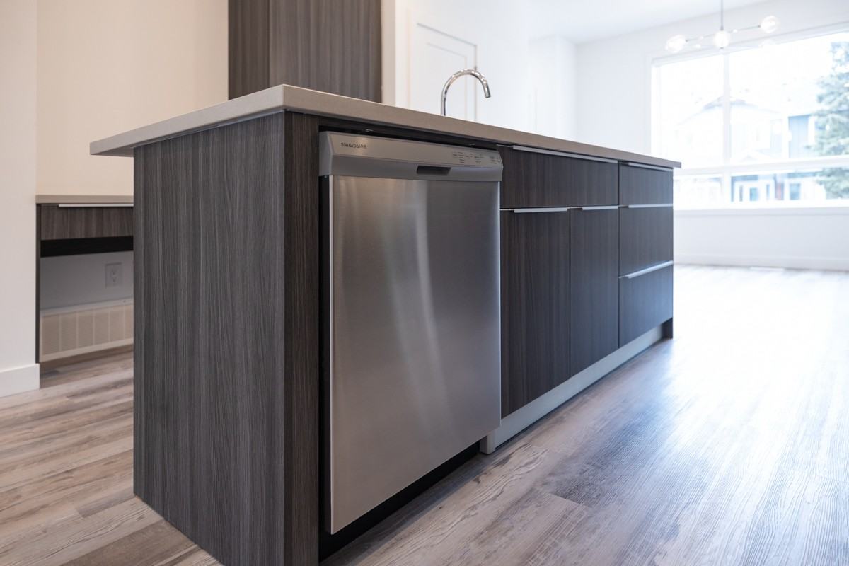 15012 94 Ave Nw - Photo 4 of 27