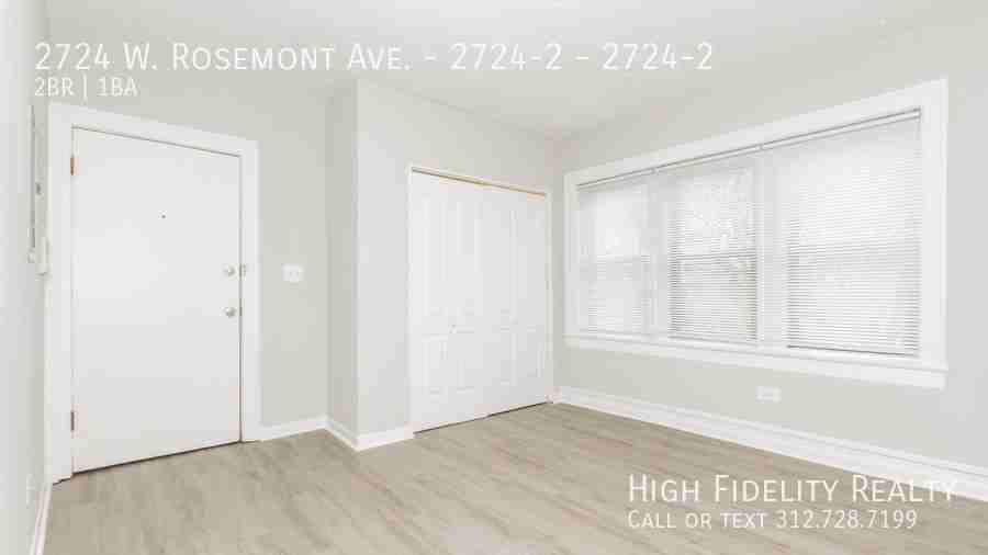 2724 W Rosemont Ave #2724-2 - Photo 3 of 10