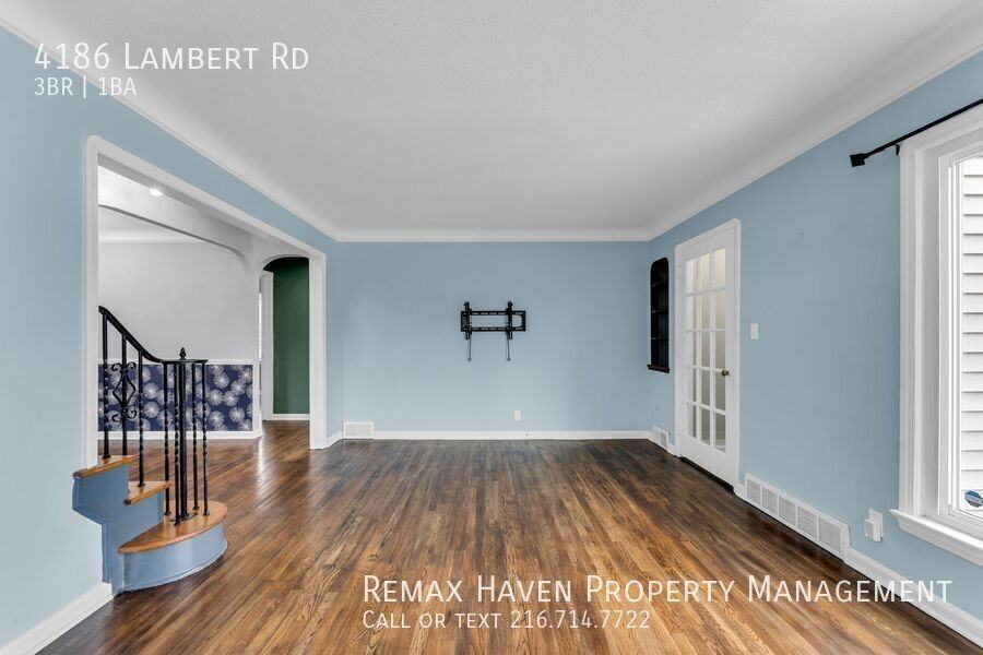 4186 Lambert Rd - Photo 5 of 32